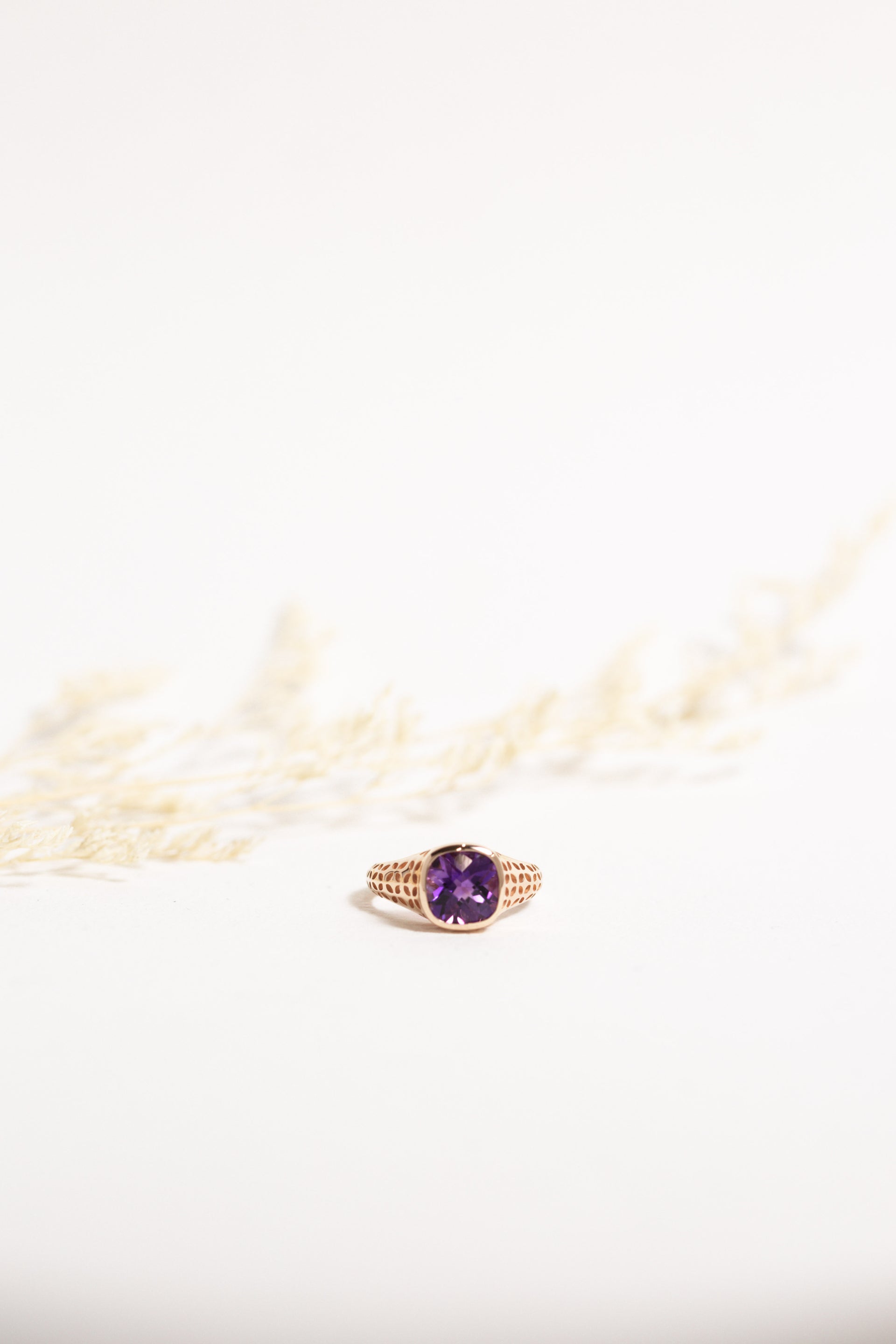 Violette Amethyst Ring