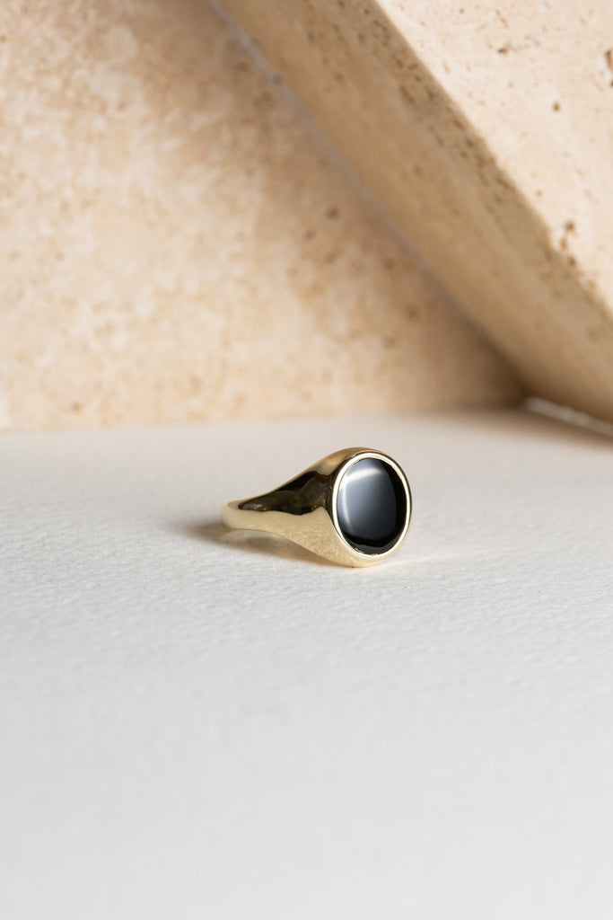 Gents gold and onyx signet ring