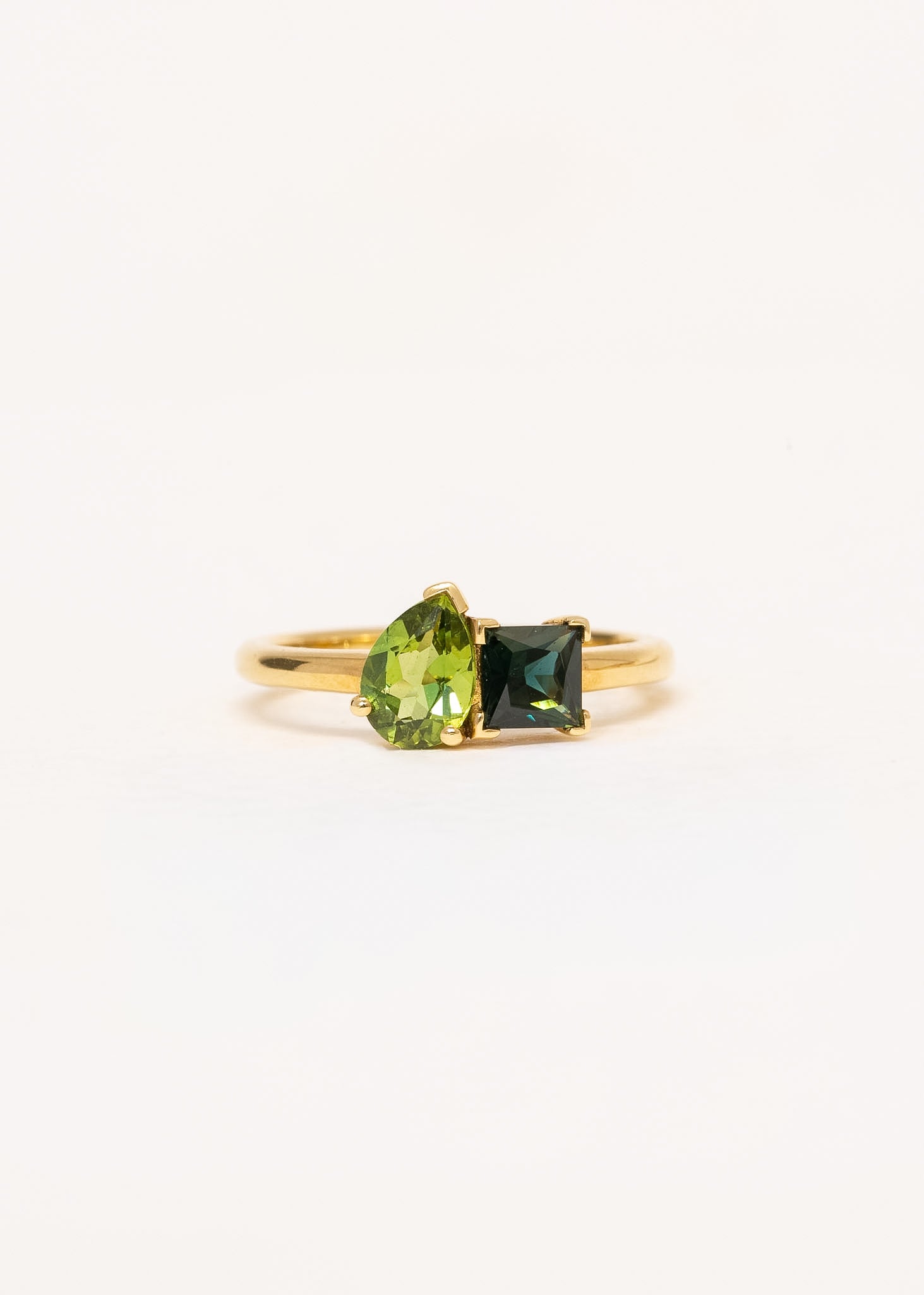 Iggy Sapphire Ring