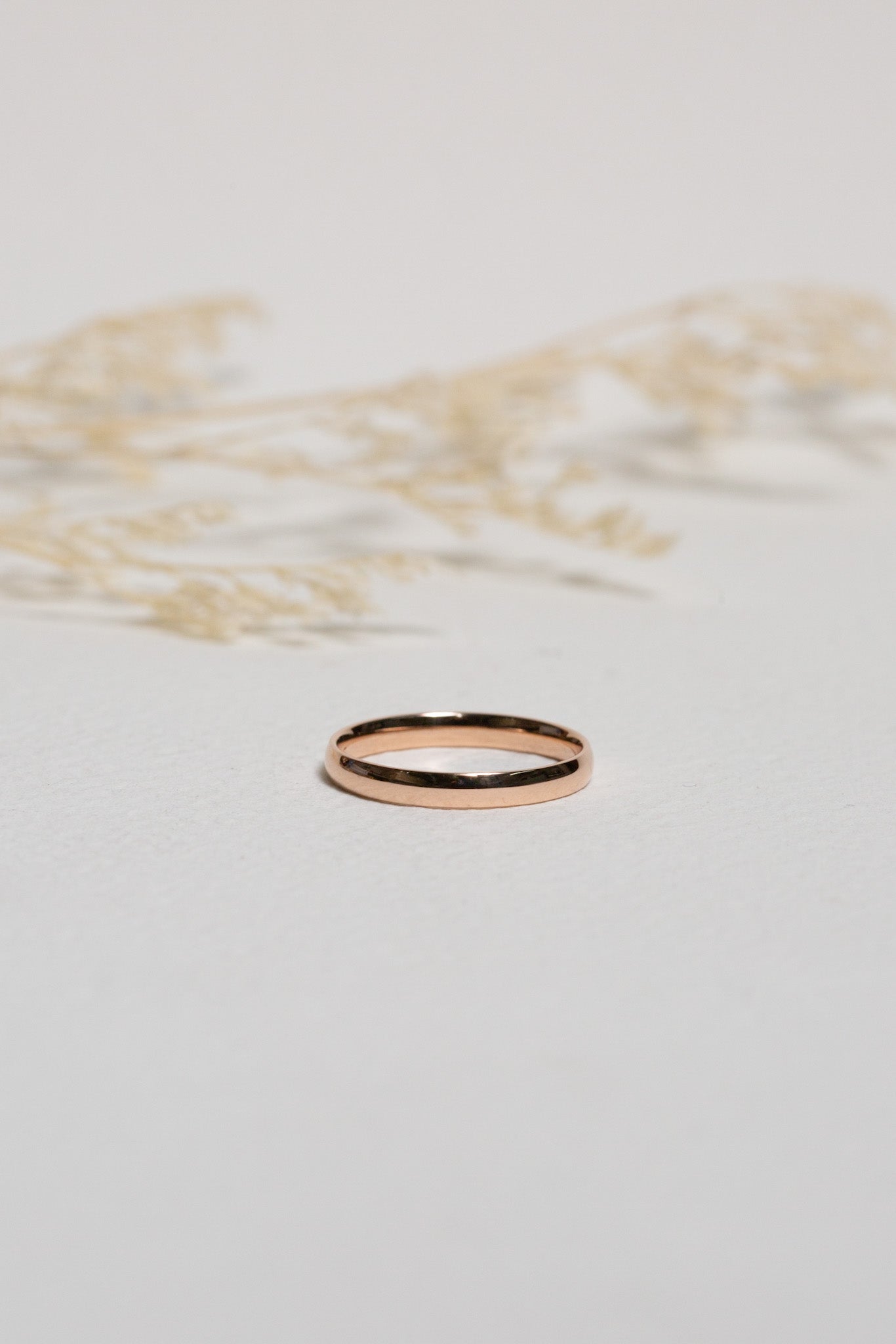 Ladies plain rose gold wedding band