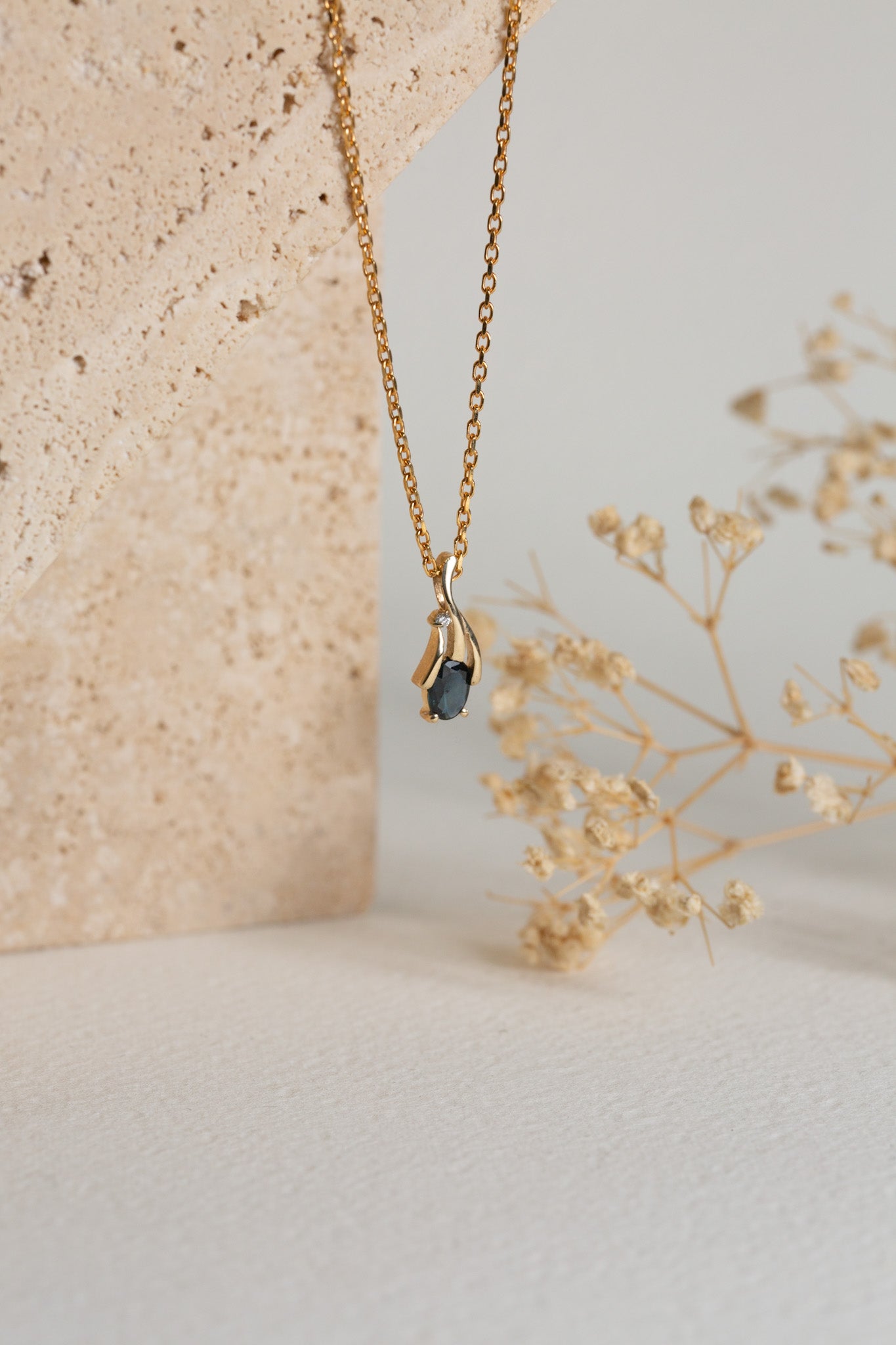 Sapphire online pendant nz
