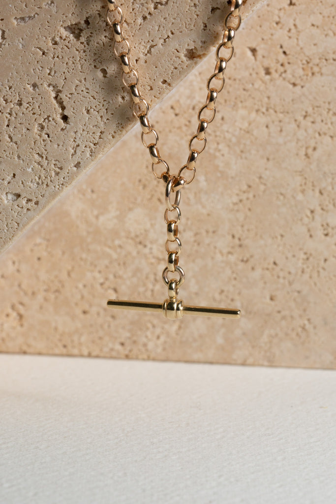 Gold fob chain necklace with t-bar