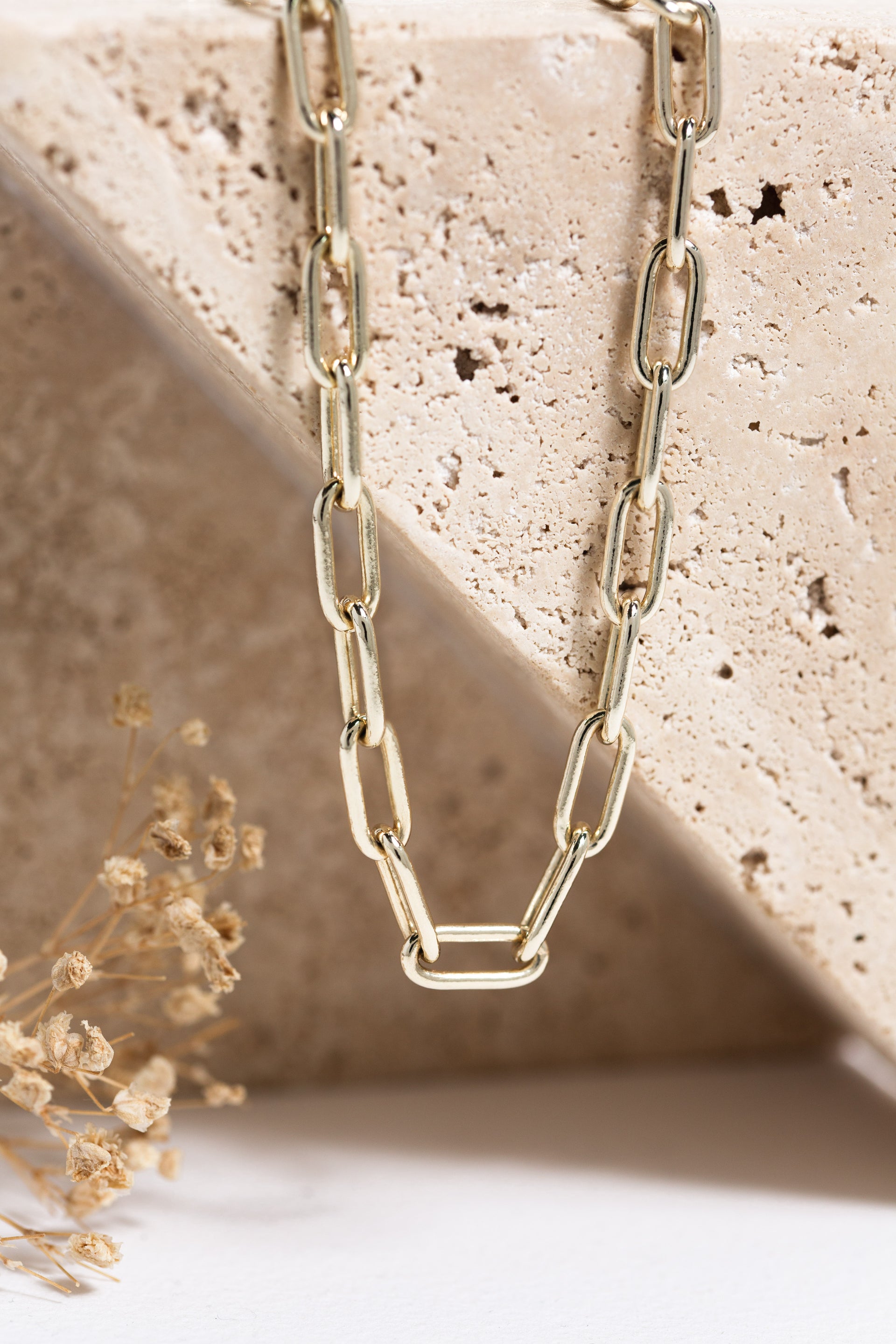 Essential Heavy Paperclip Chain Necklace