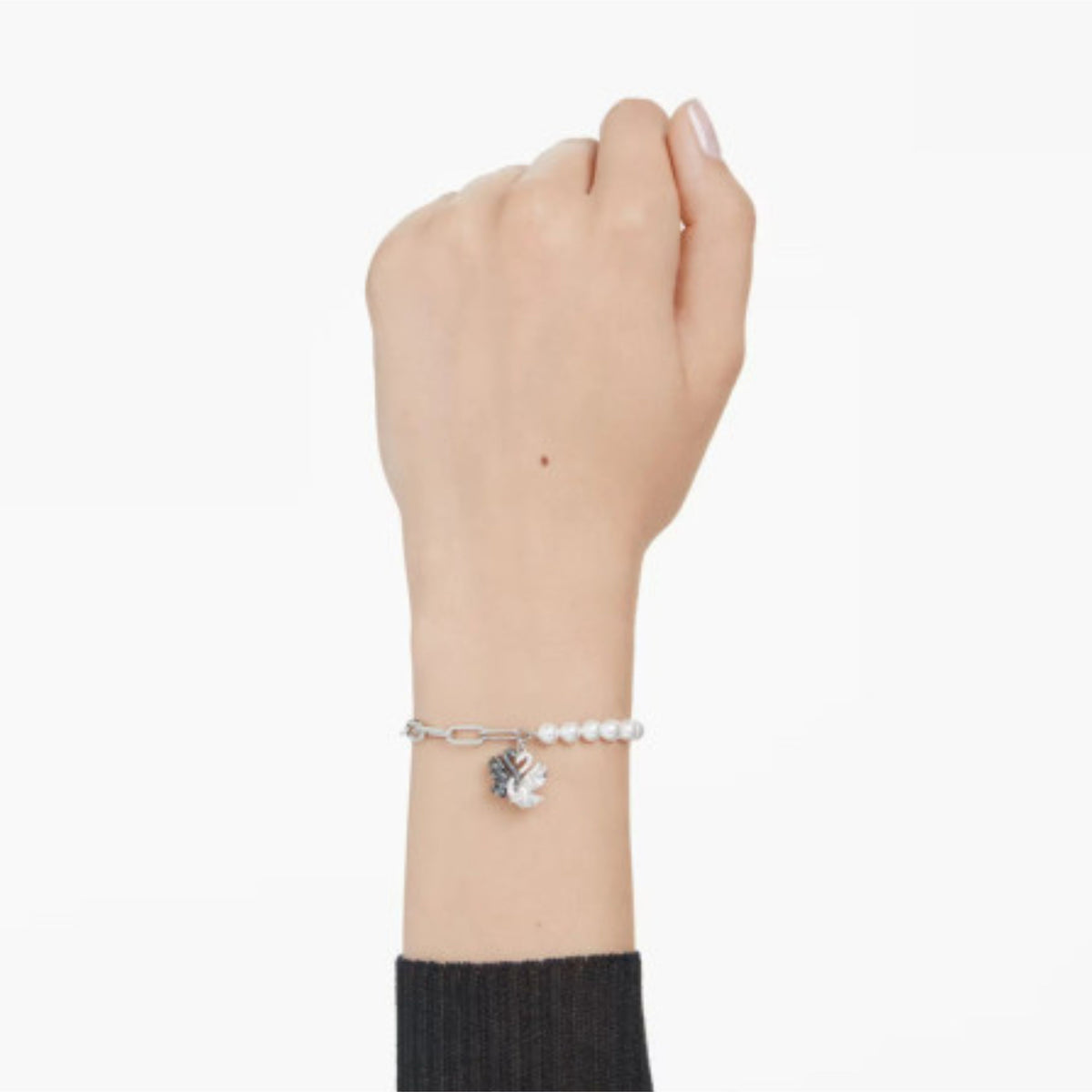 Swarovski Swan bracelet, crystal pearl strand with rhodium and ruthenium-plated swan motif