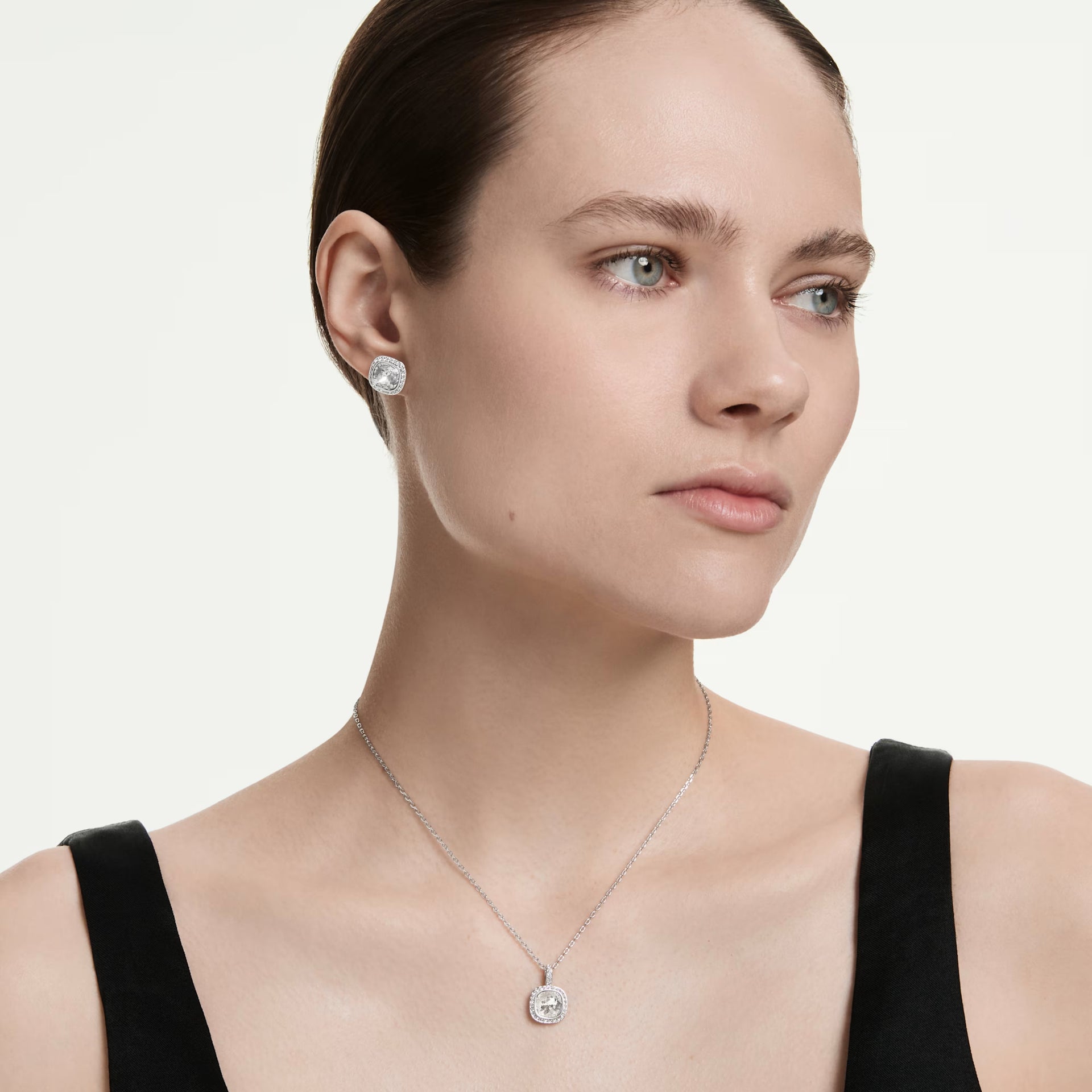 Swarovski Una Angelic set Cushion cut 5754343