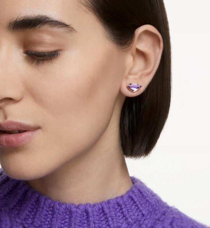 Swarovski Lucent ear cuff, gold-tone plated with purple crystal detail and magnetic closure