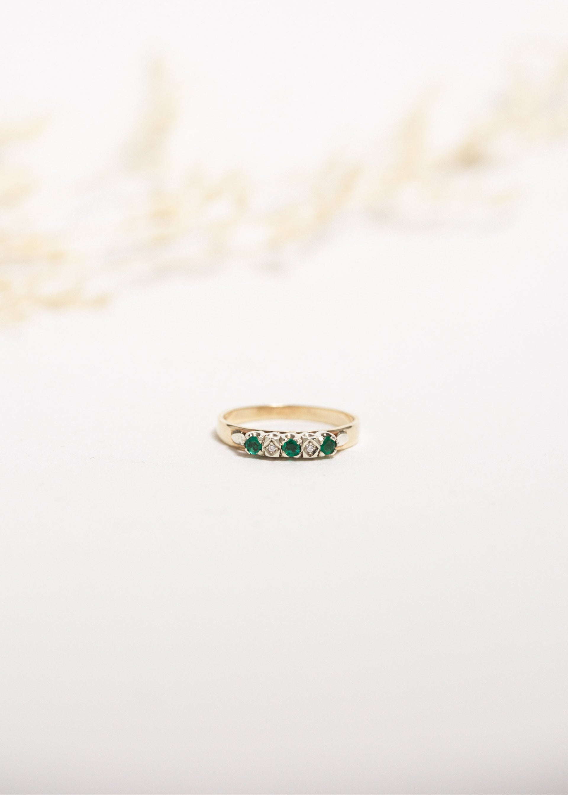 Emerald & Diamond Ring Yellow Gold 