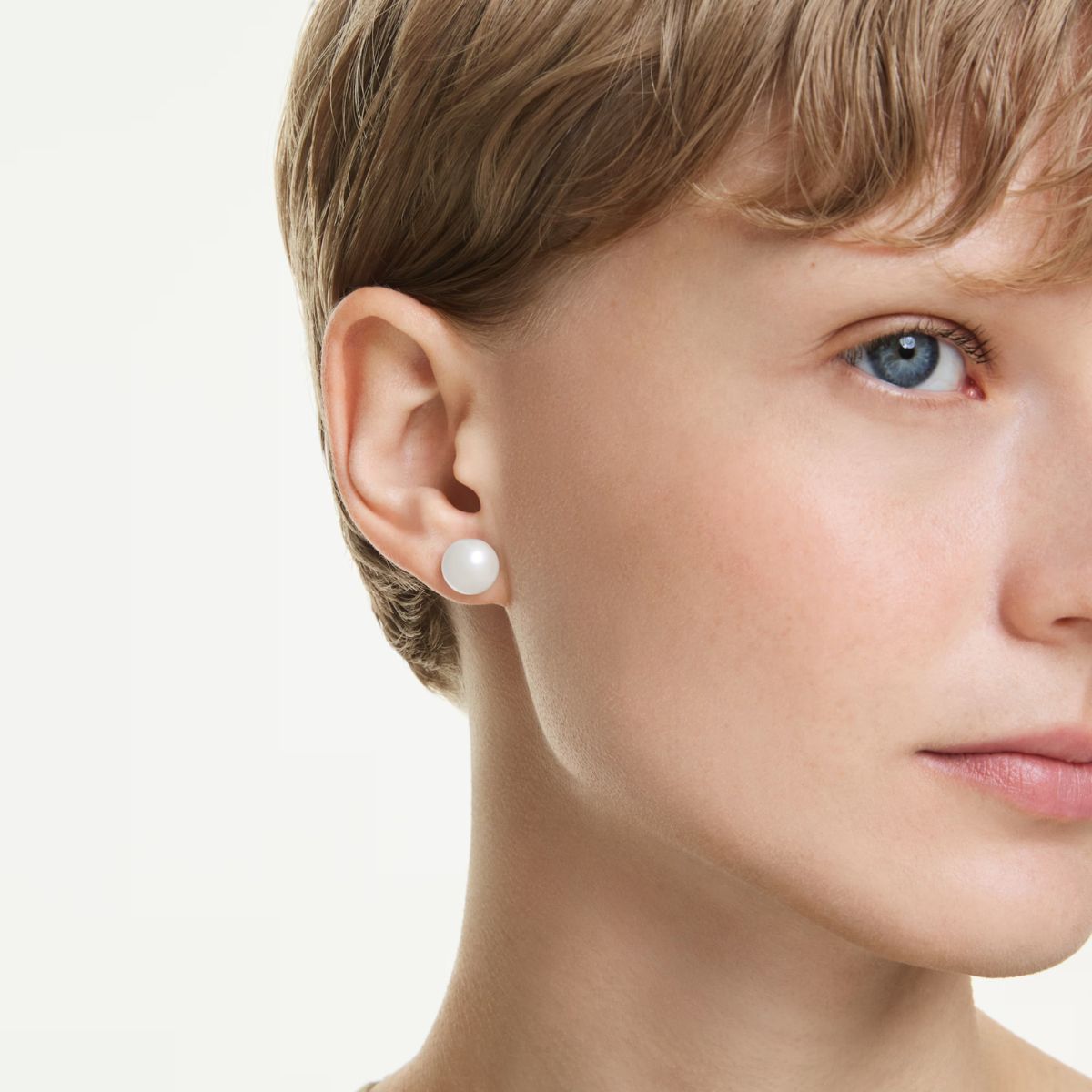 Swarovski Matrix Earrings White
